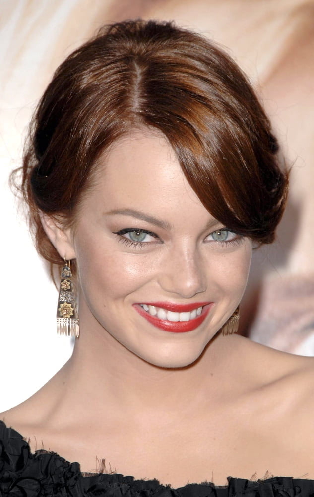 Emma Stone At Arrivals For Premiere Of The House Bunny Canvas Art - (16 x 20)