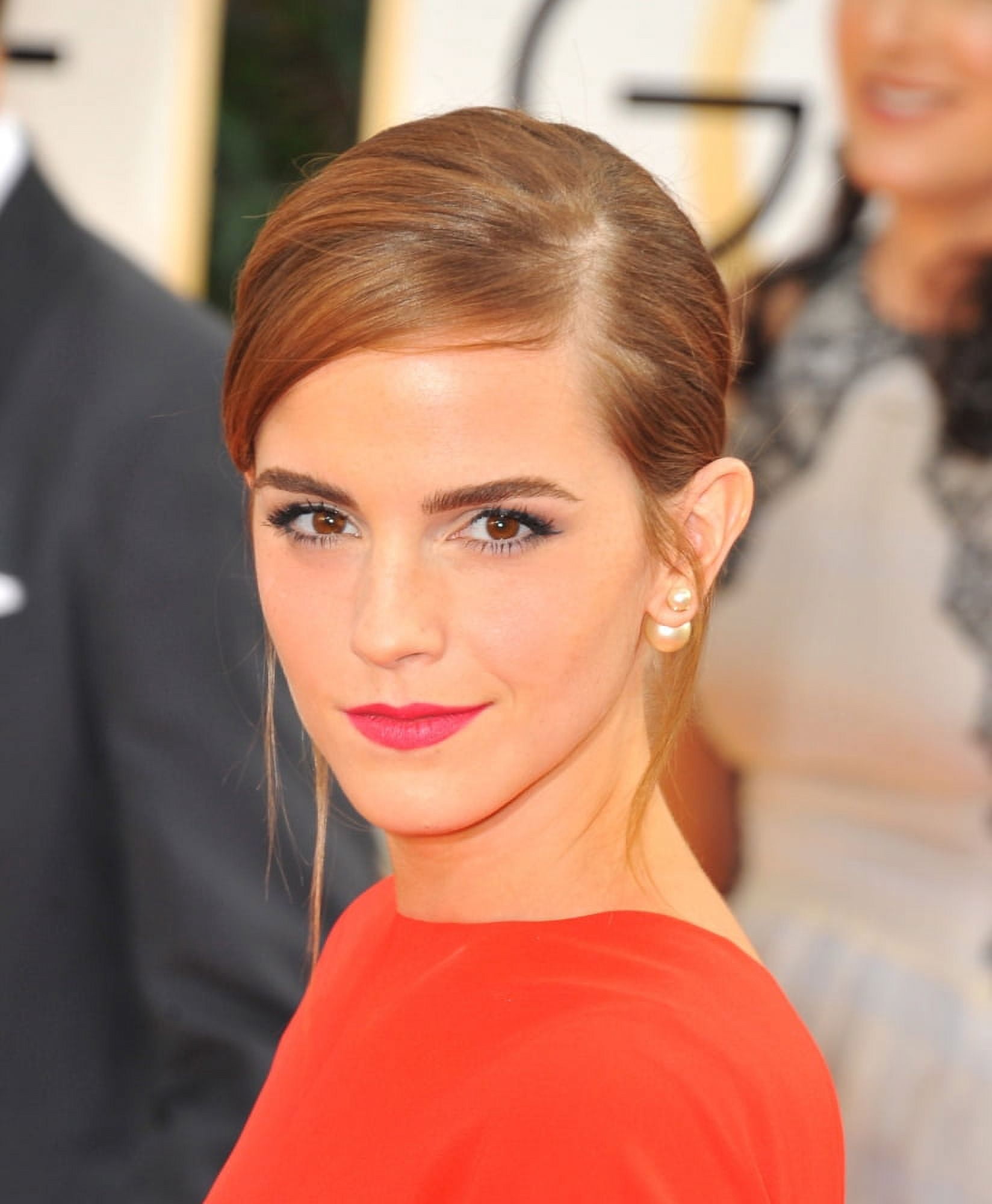 Emma Watson At Arrivals For 71St Golden Globes Awards - Arrivals 4 Canvas Art - (16 x 20)