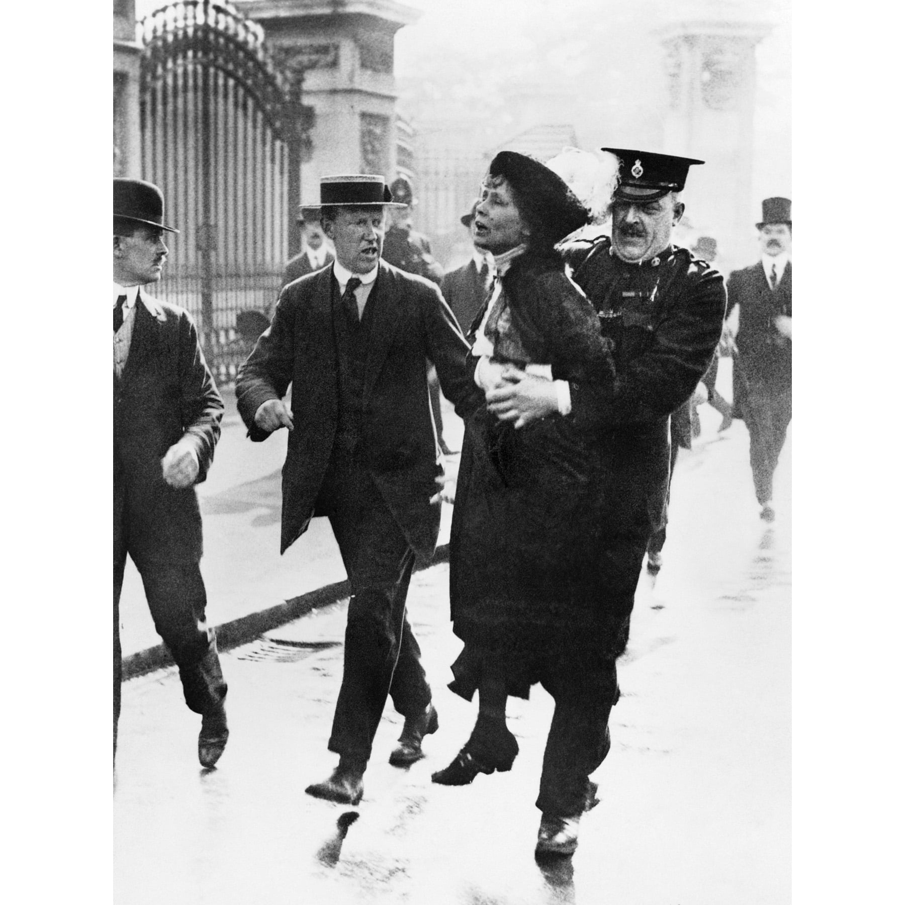 Emmeline Pankhurst Suffragette Arrested 1914 Photo Extra Large XL Wall ...