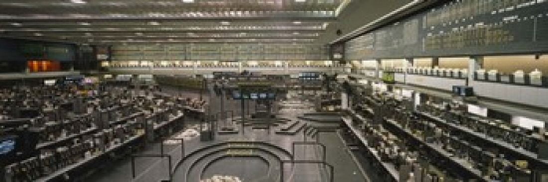 Empty mercantile exchange Chicago Mercantile Exchange Chicago Illinois USA Canvas Art - Panoramic Images (18 x 6)