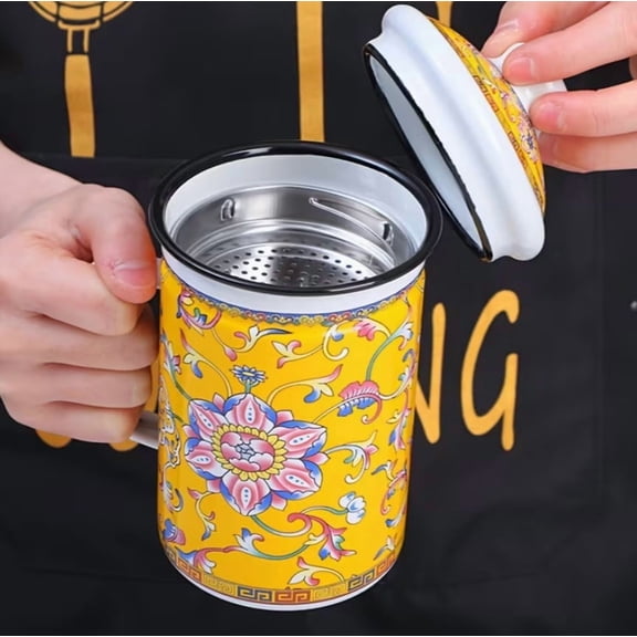 Enamel Bacon Grease Container with Strainer - Durable and Efficient Grease Storage for Home and Professional Use
