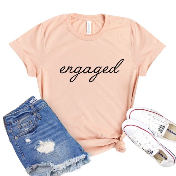 Engaged T-shirt Girlfriend Top Women's Fiance Shirt Gift For Her Announcement Tee Future Mrs Tshirt Bride To Be Shirts