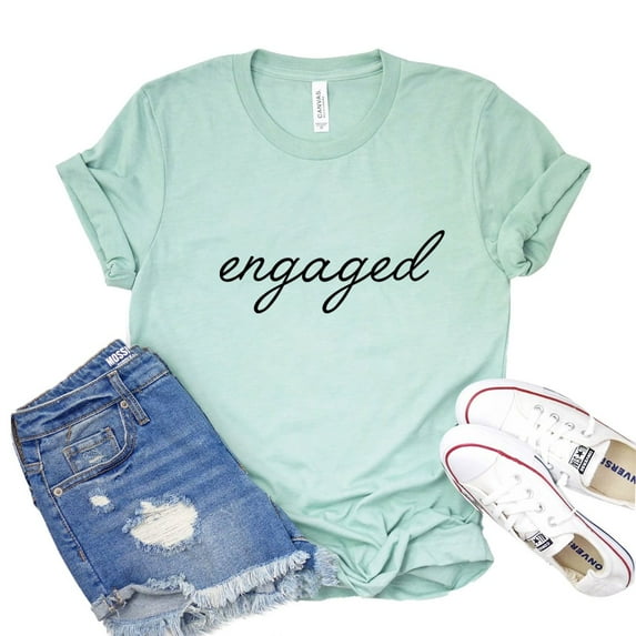 Engaged T-shirt Girlfriend Top Women's Fiance Shirt Gift For Her Announcement Tee Future Mrs Tshirt Bride To Be Shirts