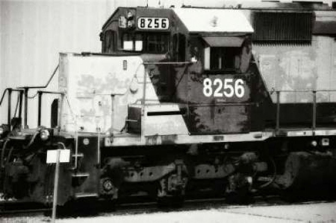 Engine 8256 Canvas Art - Alan Hausenflock (20 x 28)