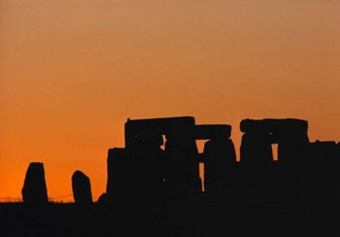 England Salisbury Plain Stonehenge Sunset Canvas Art - Ric Ergenbright DanitaDelimont (34 x 24)