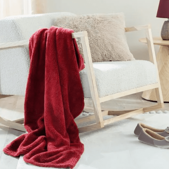 English Home Fleece Throw Blanket,Soft Plush Blanket for Couch Sofa or Bed Throw Size, Super Cozy and Comfy for All Seasons, Burgundy 130x170 (cm)