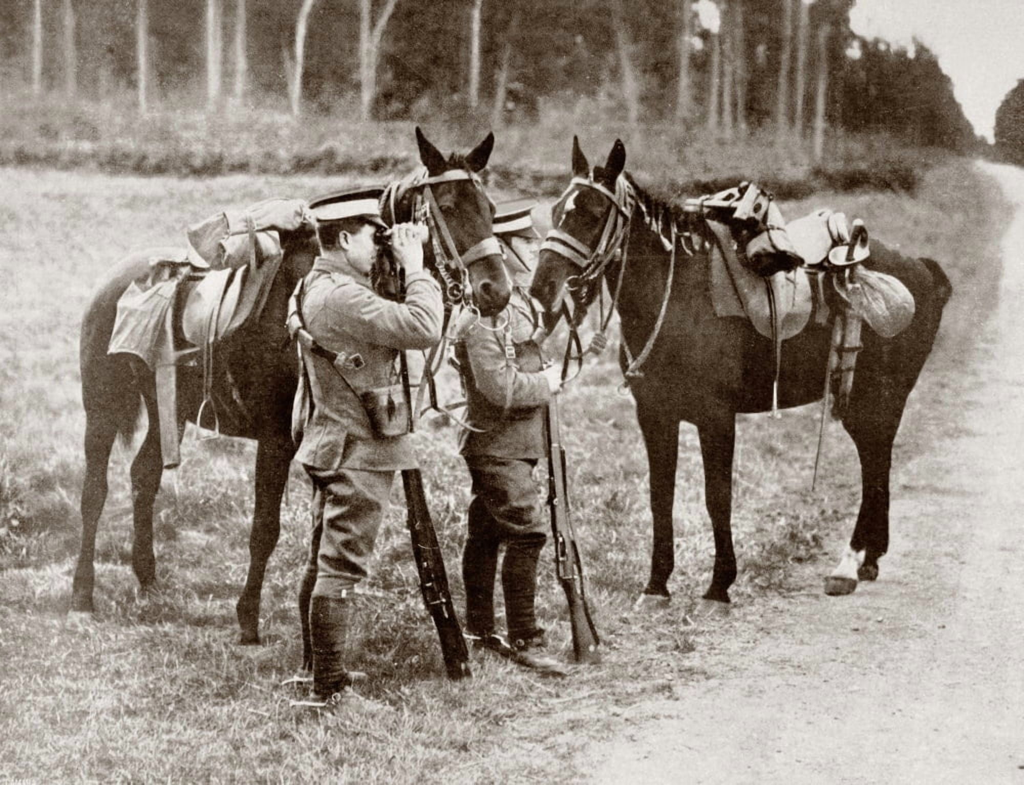 English Light Cavalrymen On The Lookout For The Enemy Near Reims During The First World War From La Esfera 1914 Canvas Art - Ken Welsh Design Pics (16 x 12)