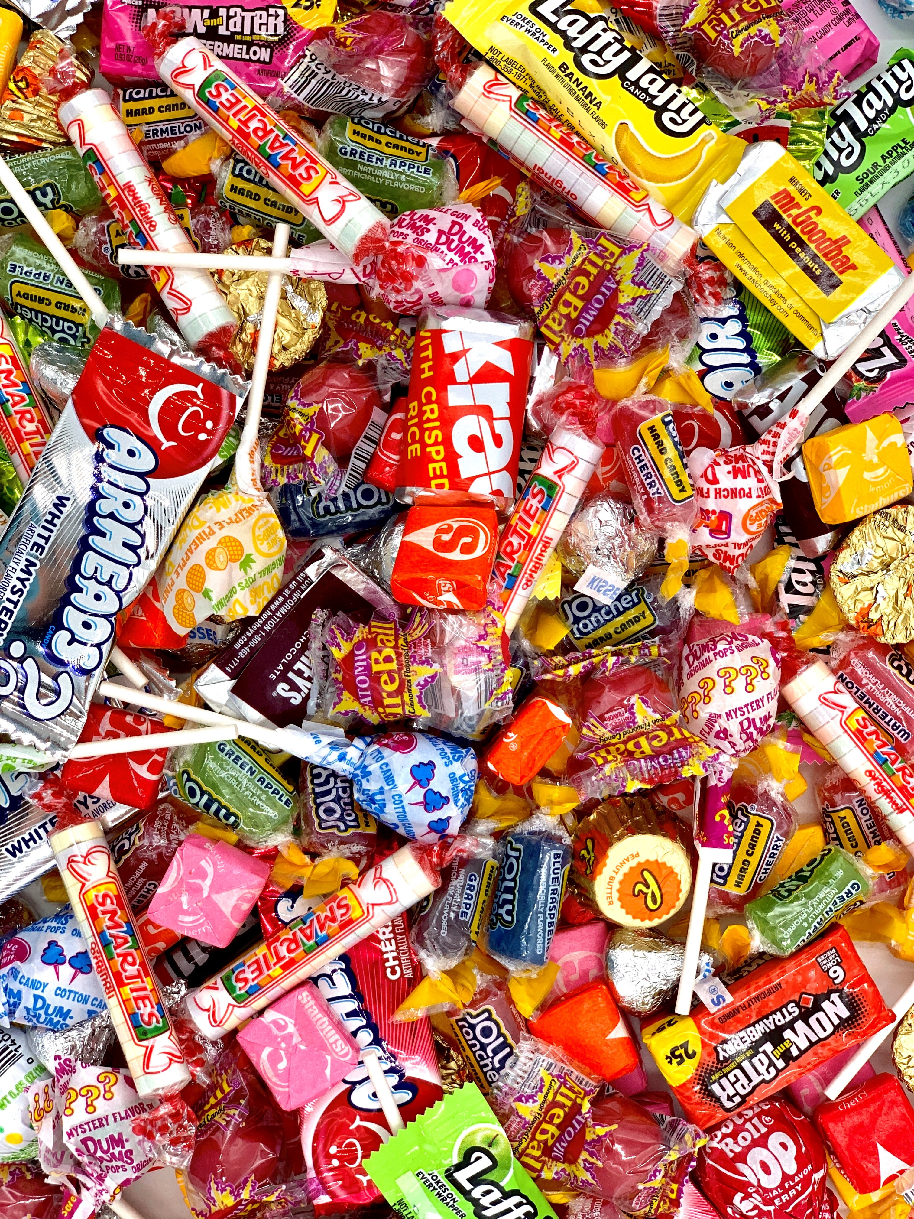 Enigma Puzzles - Penny Candy - 500 Piece Jigsaw Puzzle for Families, Teens and Adults.