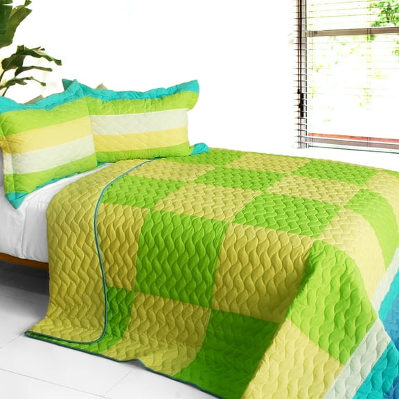 Enjoying Free 3PC Vermicelli-Quilted Patchwork Quilt Set (Full/Queen Size)