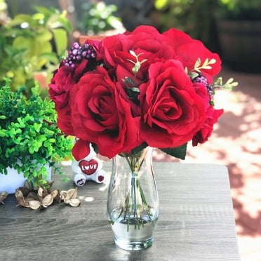 Enova Home Artificial Mixed Rose and Hydrangea Silk Flowers Arrangement in Glass Vase with Faux Water (Red)