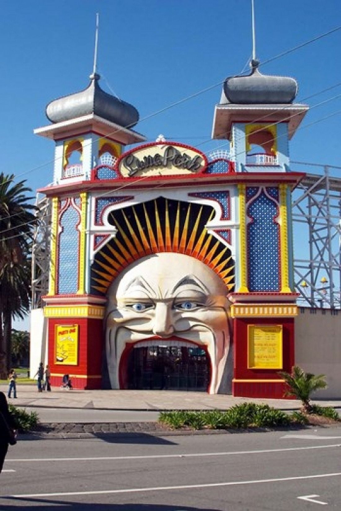 Entrance Gate to Luna Park St Kilda Melbourne Victoria Australia Canvas Art - David Wall DanitaDelimont (24 x 36)