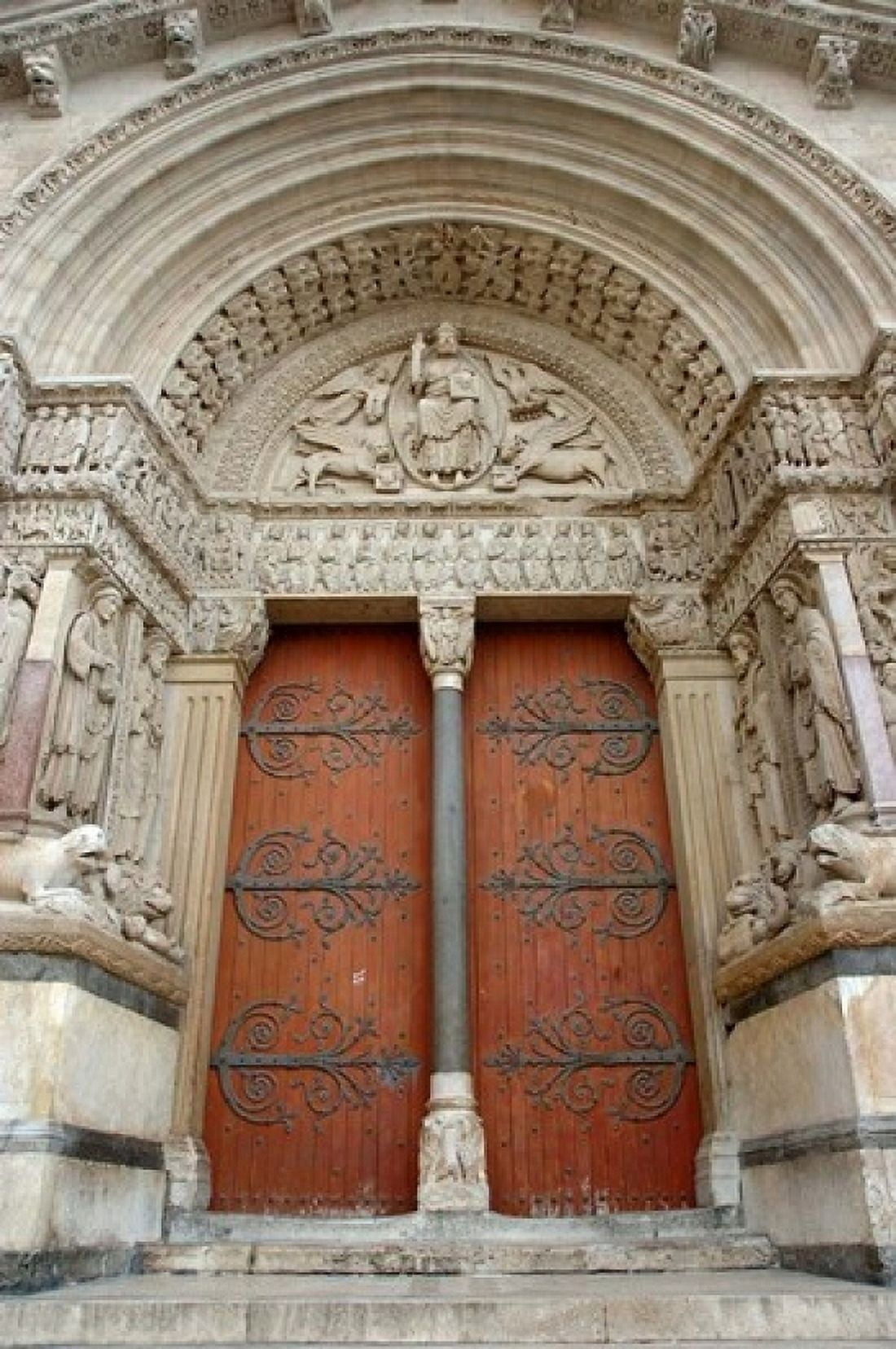 Entrance to Eglise St-Trophime France Canvas Art - Lisa S Engelbrecht DanitaDelimont (24 x 36)