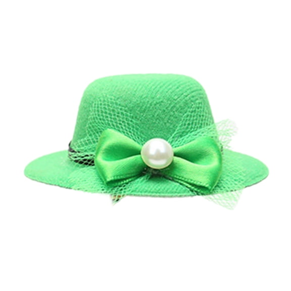 Eoozwa St Patricks Day Wine Stopper Plastic Green Shamrock Design for Party Decoration Venue Props Seals Bottles Irish Festival Theme Gift Idea