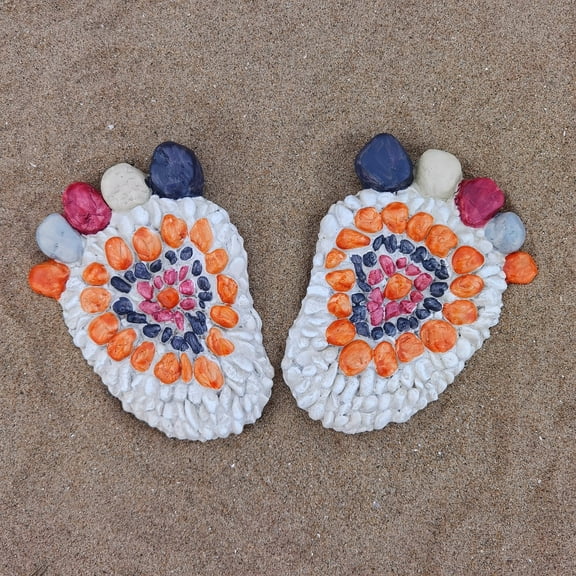 Epoxy Resin Footprint Garden Stepping Stones Set of 2, Outdoor Decorative Paver Mats