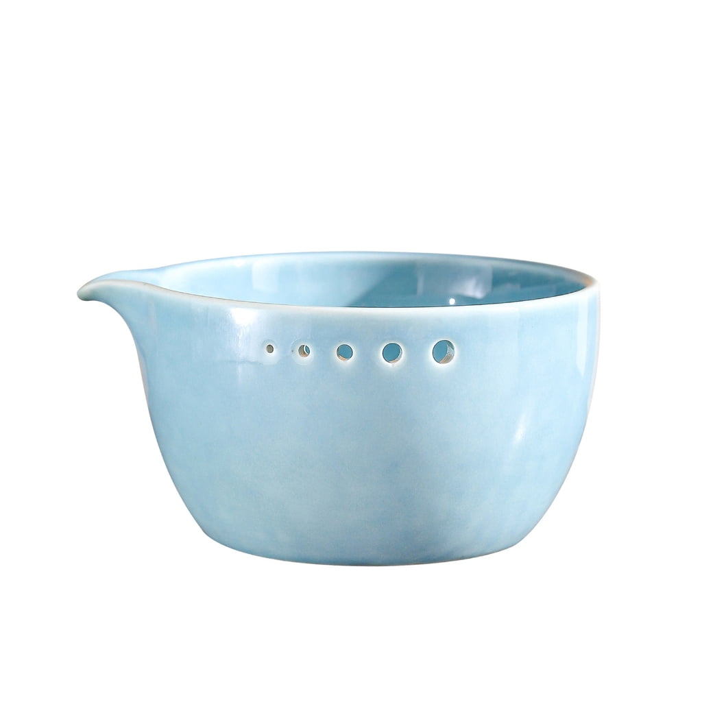 Ergonomic Ceramic Garlic Mincer with Round Holes for Efficient Leaves Separation