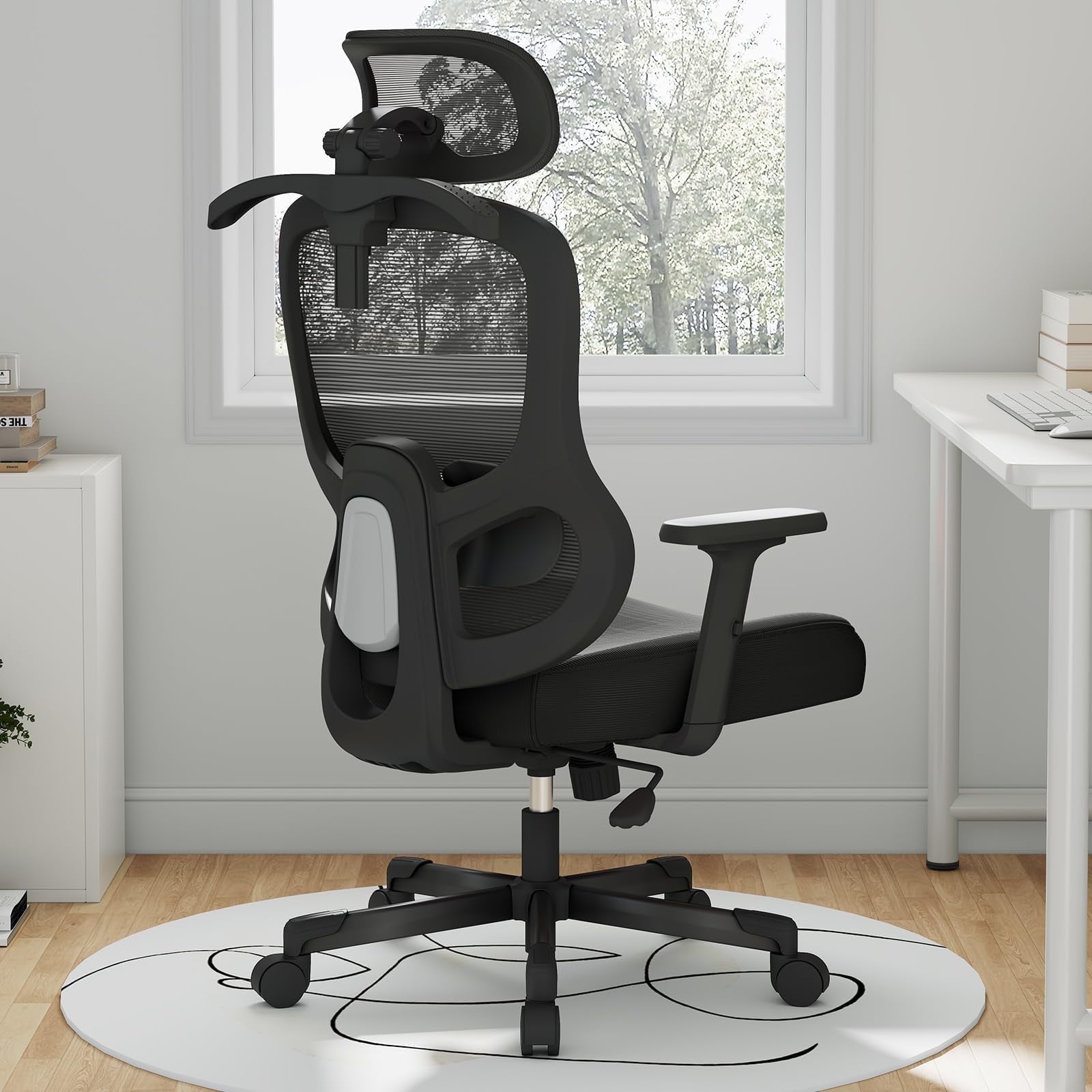 Ergonomic Office Chair With adjustable Lumbar Support, Breathable Mesh, Rotating tilt Lock, Black