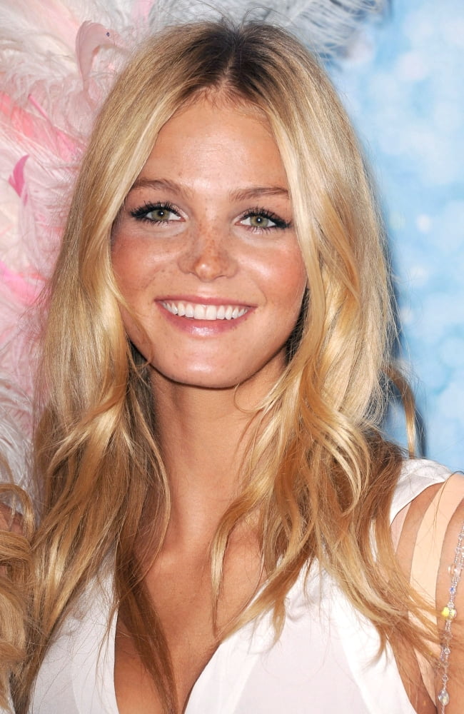 Erin Heatherton At In-Store Appearance For VictoriaS Secret Launches Angel Fragrance And Dream Angels Bra Canvas Art - (16 x 20)
