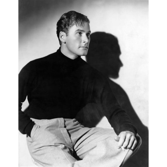 Errol Flynn Ca. Mid-1930S Photo Print (8 x 10)