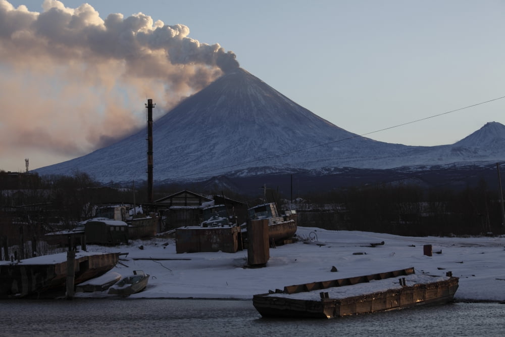 Eruption of Kliuchevskoi Volcano Kamchatka Russia Canvas Art - Richard RoscoeStocktrek Images (35 x 23)