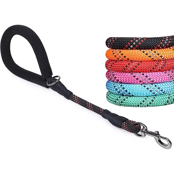 Eryueer Short Dog Lead Closerok Traffic Leash for Dog with Soft Padded Handle for Training & Walking, Padded Neoprene & Heavy Duty, 46cm, Black