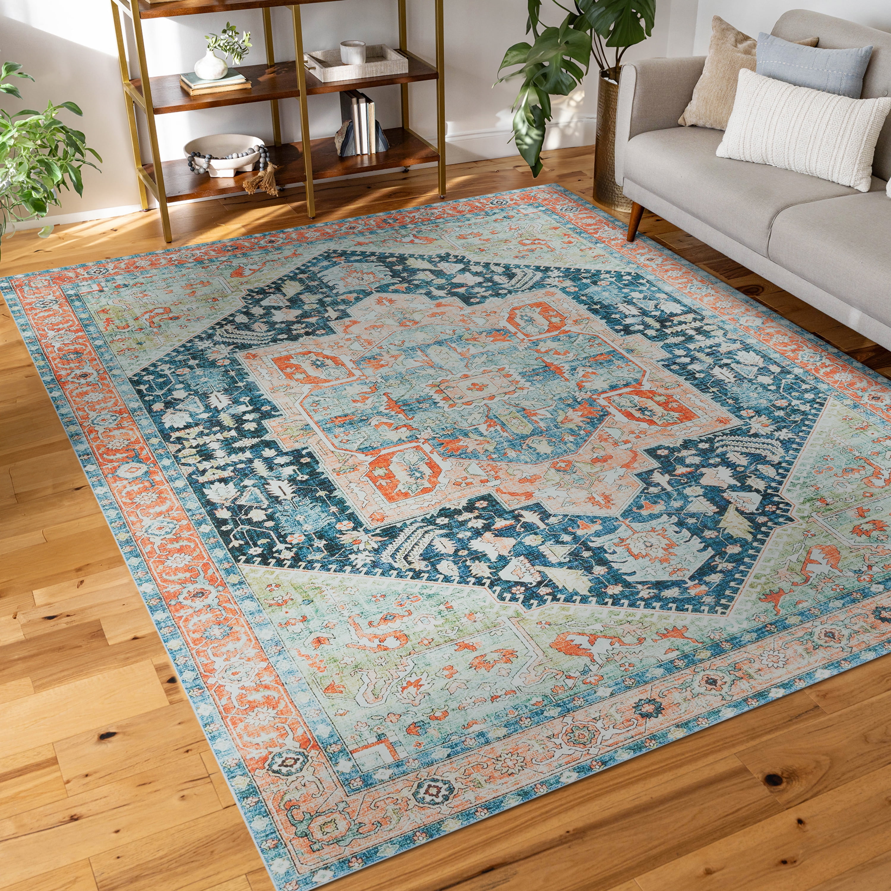 Estate Traditional 5' x 7' Navy and Red Polyester Indoor Area Rug