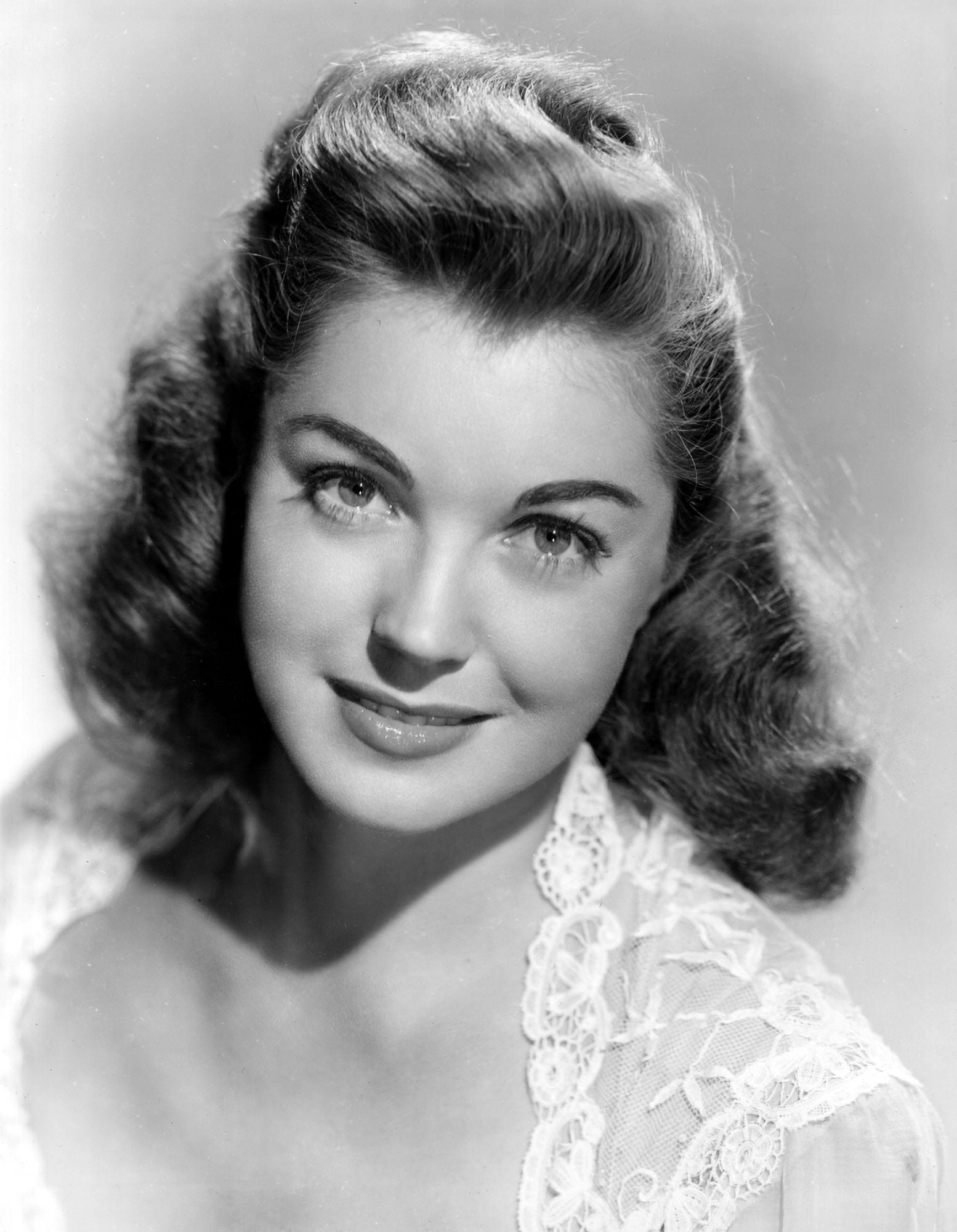 Esther Williams Canvas Art - (16 x 20)