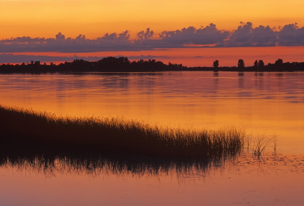 Estuary Of Lake Winnipeg At Dusk Winnipeg Manitoba Canada Canvas Art - Mike Grandmaison Design Pics (36 x 24)