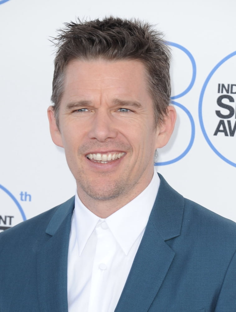 Ethan Hawke At Arrivals For 30Th Film Independent Spirit Awards 2015 - Arrivals 2 Canvas Art - (16 x 20)