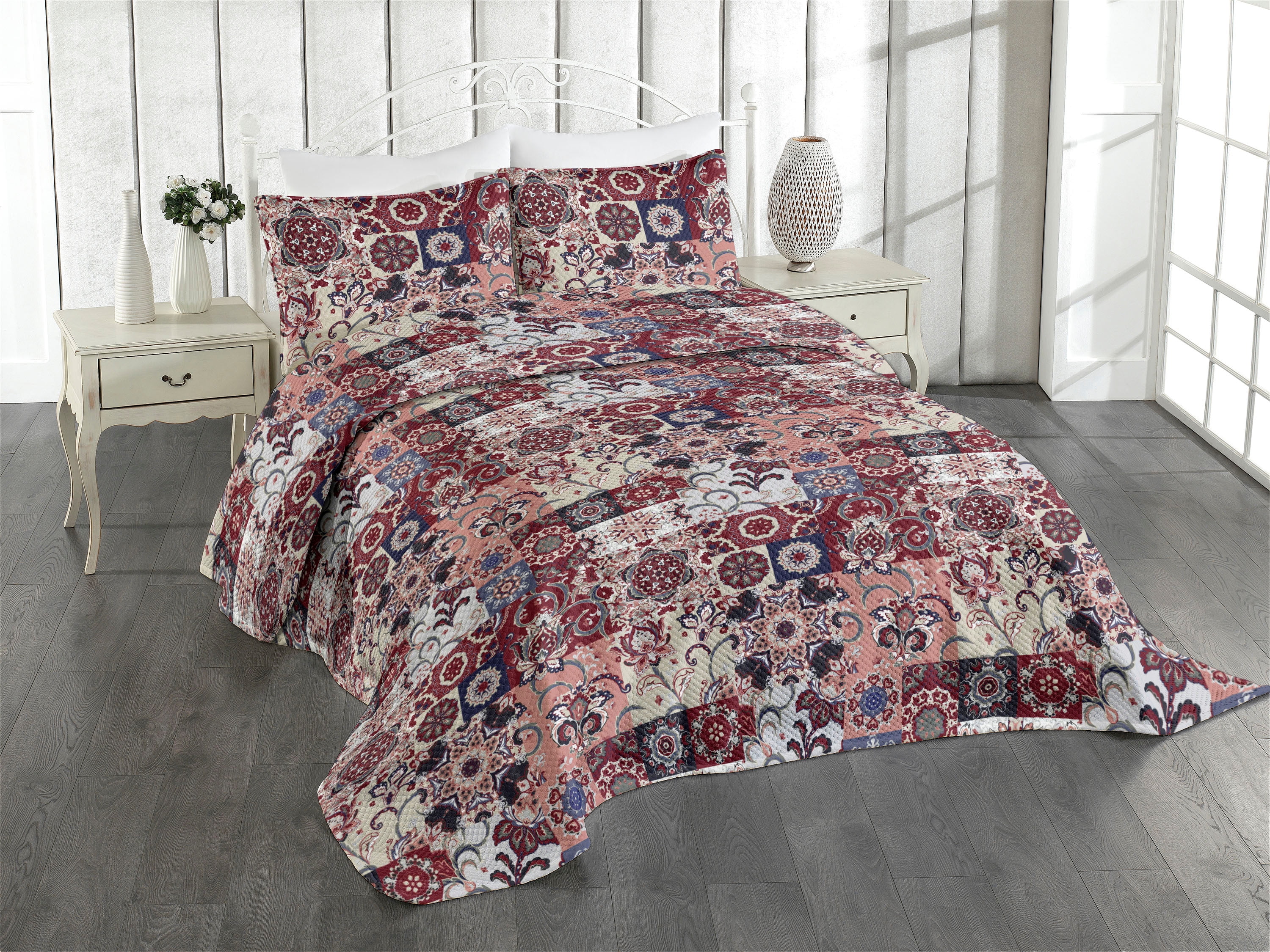 Ethnic Bedspread, Oriental Bohemian Traditional Flower Pattern and
