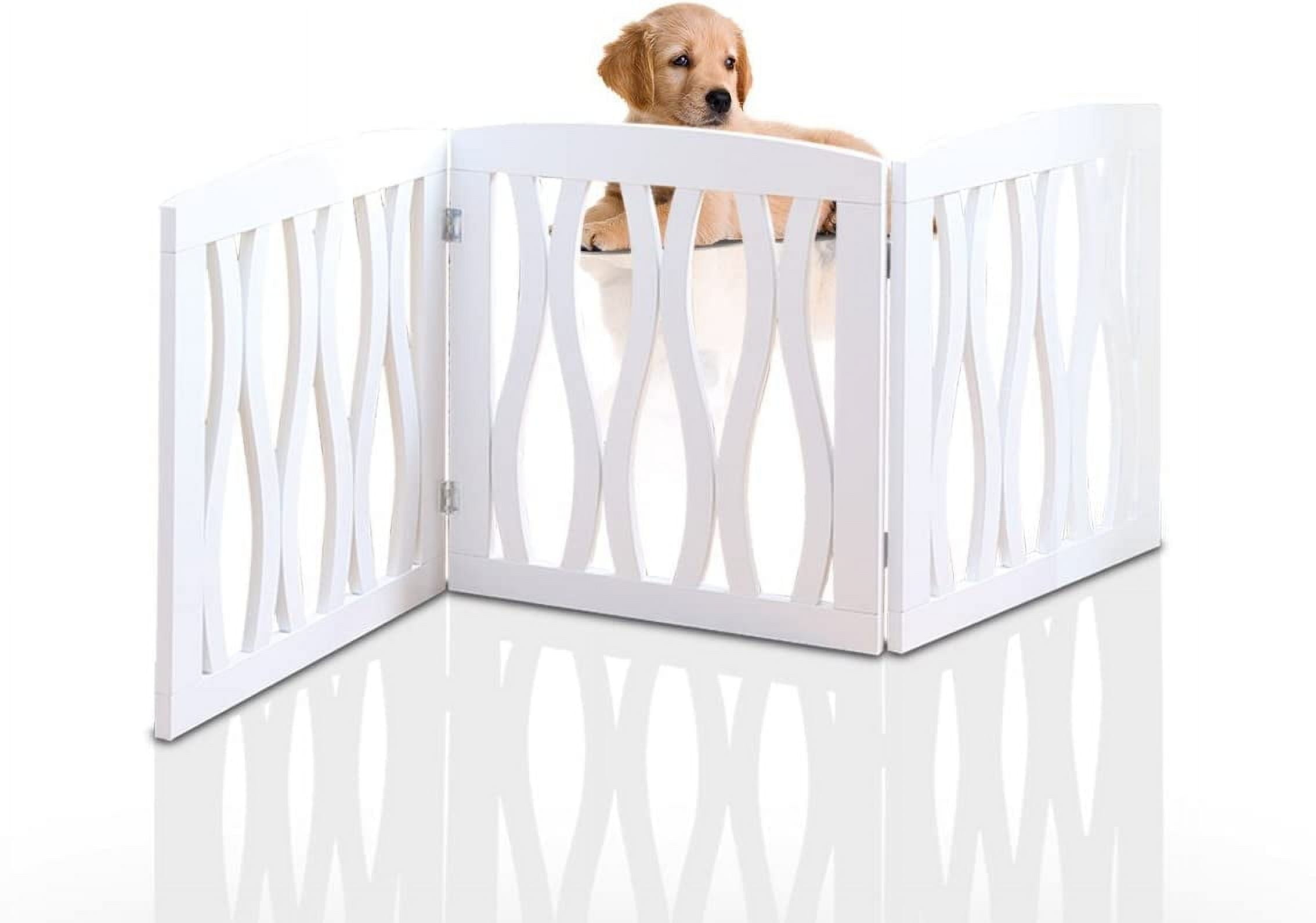 Etna White Wooden Pet Gate with Cascade Wave Design