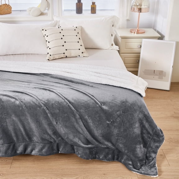 Euahivb Double Sided Fleece Blanket 39.4 x 59.1in, Soft Warm Velvet and Lamb Fleece Throw for Sofa Bed and Home Use, Multi Purpose Cozy Cover for Daily Comfort