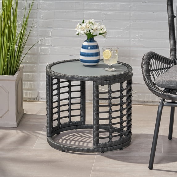 Euroco Modern Boho Round Side Table with Tempered Glass Top, Handwoven PE Rattan and Steel Frame, Indoor Accent Table