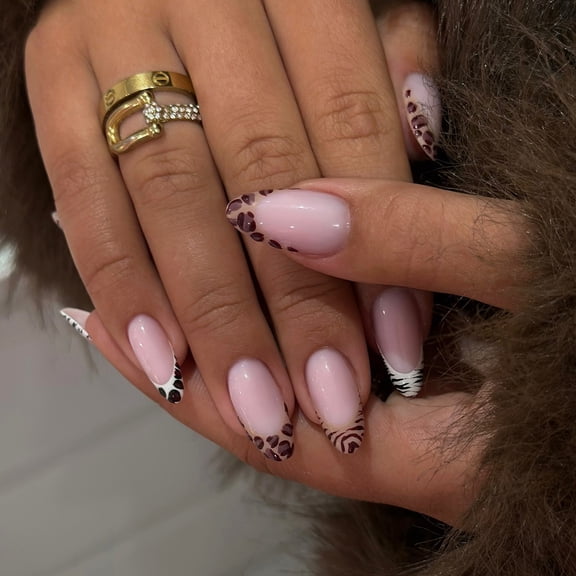 Europe and the United States wear fake nails French Spice Girl leopard print medium and long almond-shaped nail patch nail piece wear type