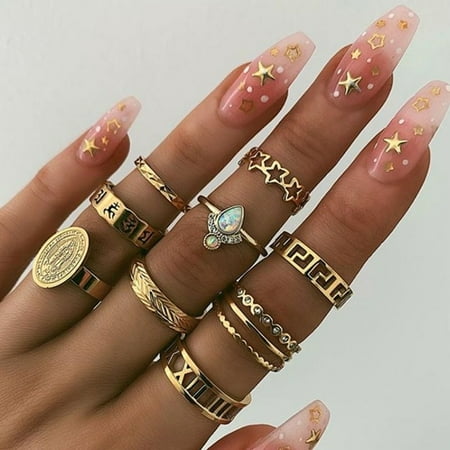 Unisex Star Ring Gold Plated Alloy Jewelry With European Design Hollow Star Band Electroplated Finish Polished