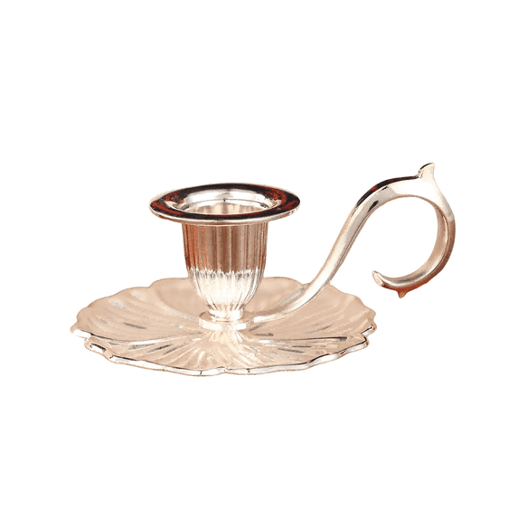 European Style Brass Candle Holder with Handle – Classic Chamberstick for Halloween and Dinner Table Decor