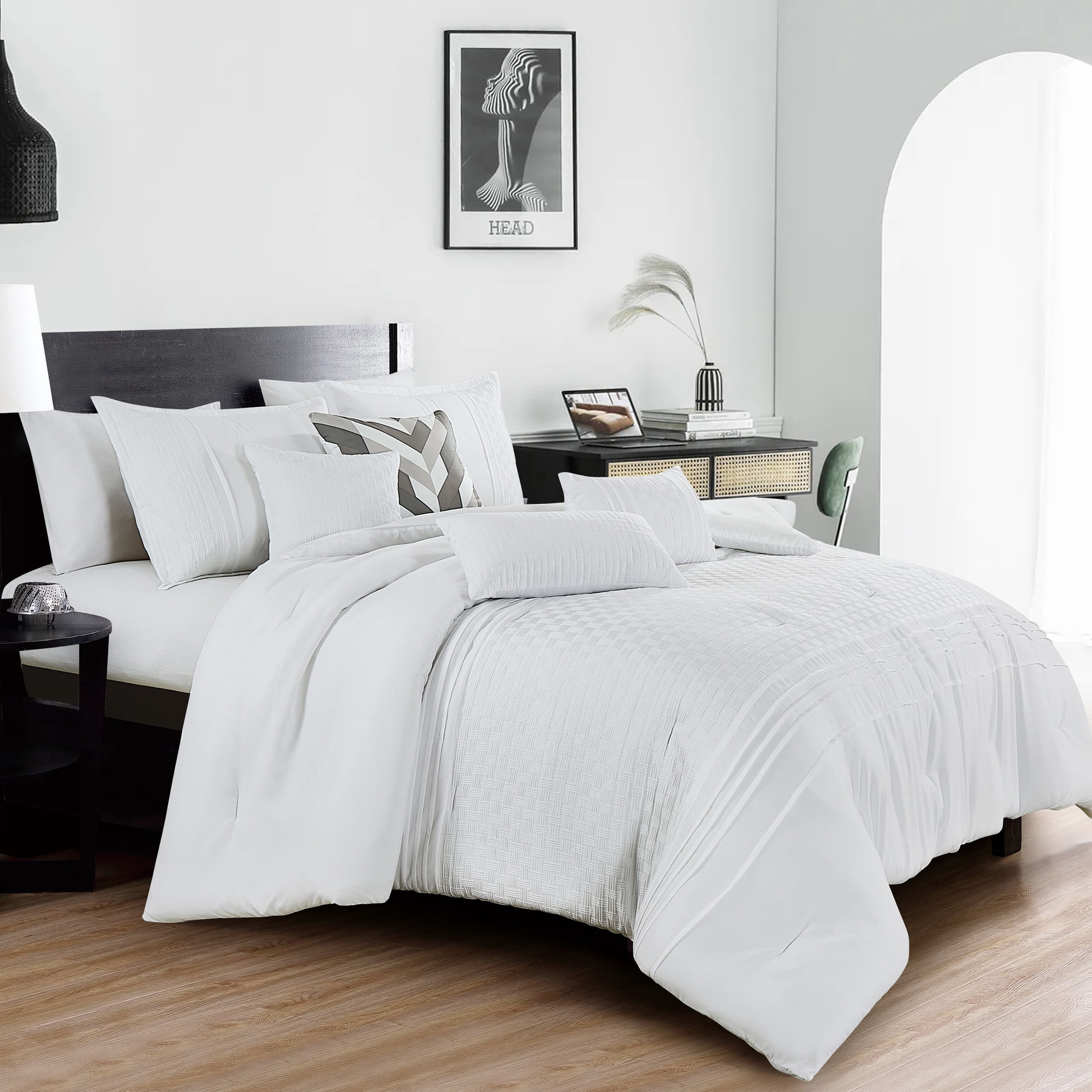 EvJk 7-Piece Luxury Comforter Set, Delicate Embroidered Design, Queen