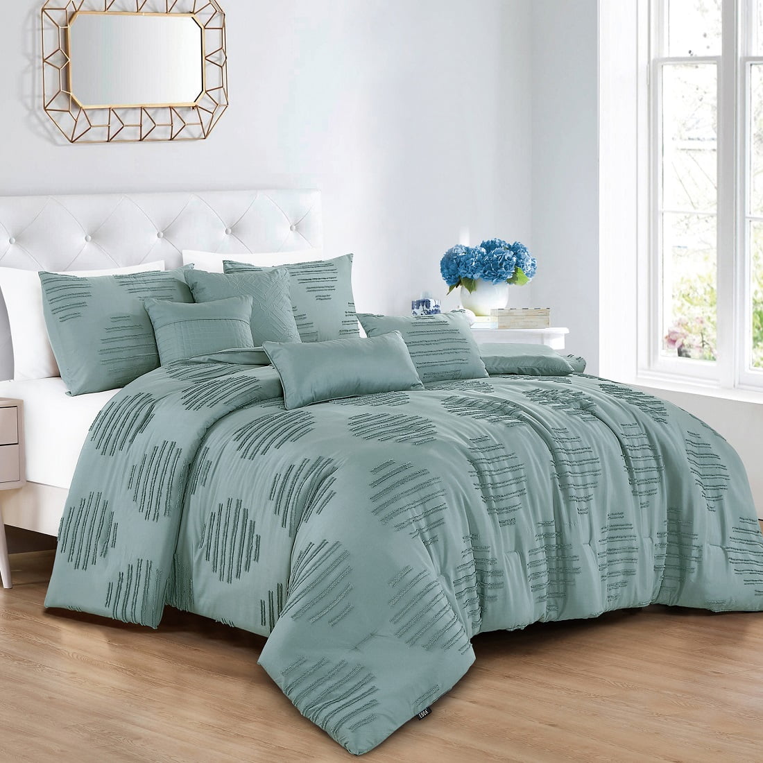EvJk 7-Piece Luxury Comforter Set, Elite Clipped Jacquard Design, Queen