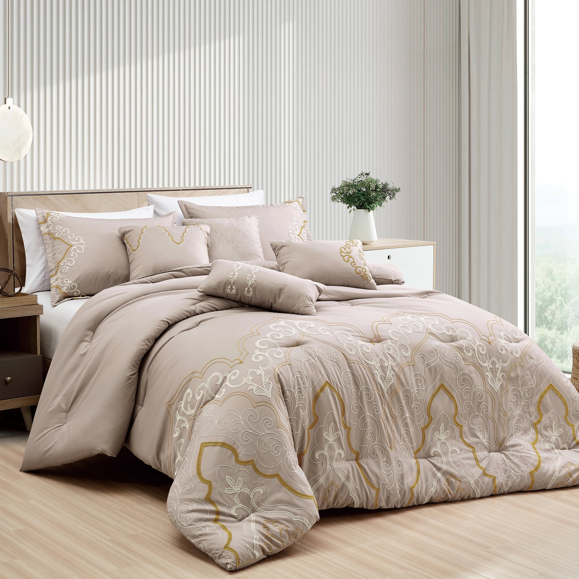 EvJk 7-Piece Luxury Comforter Set, Precision Stitched Embroidery, King