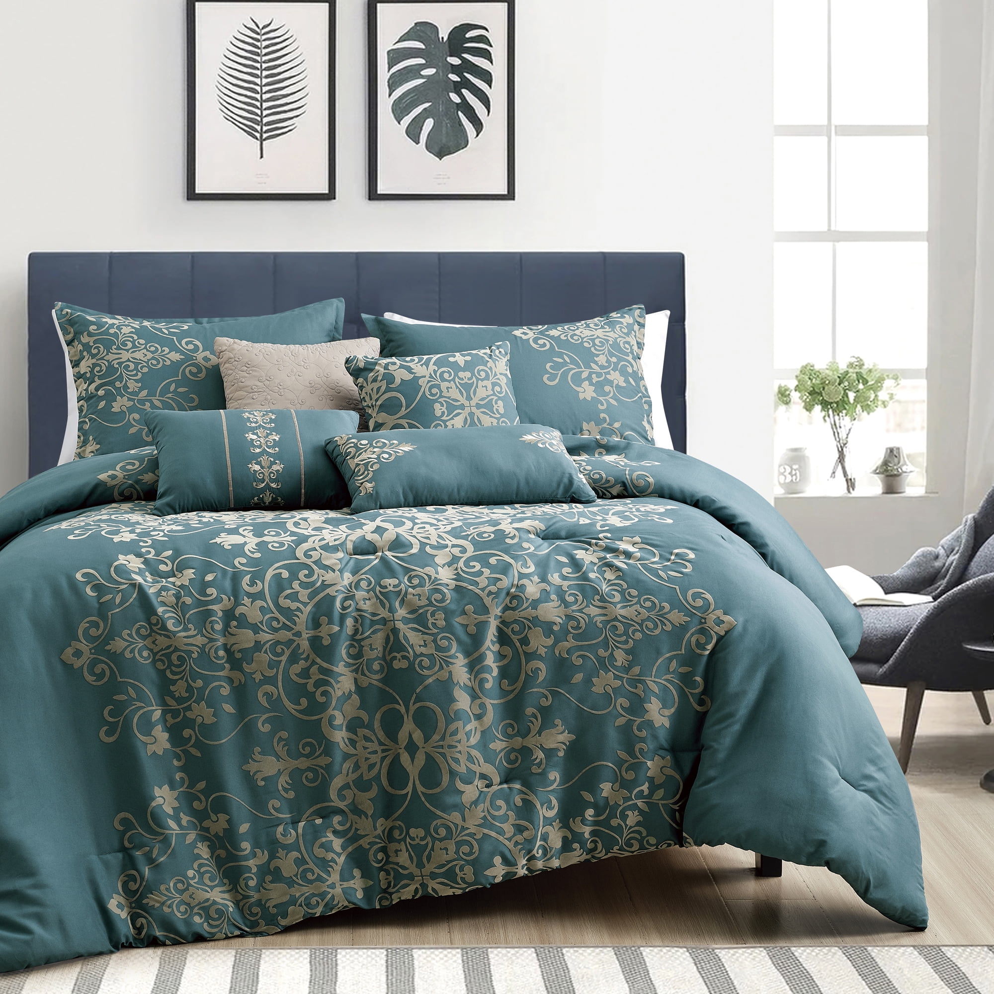 EvJk 7-Piece Luxury Comforter Set, Velvety Soft Flocked Design, King