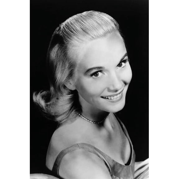 Eva Marie Saint B&w 24x36 Poster Beautiful Glamour Pose