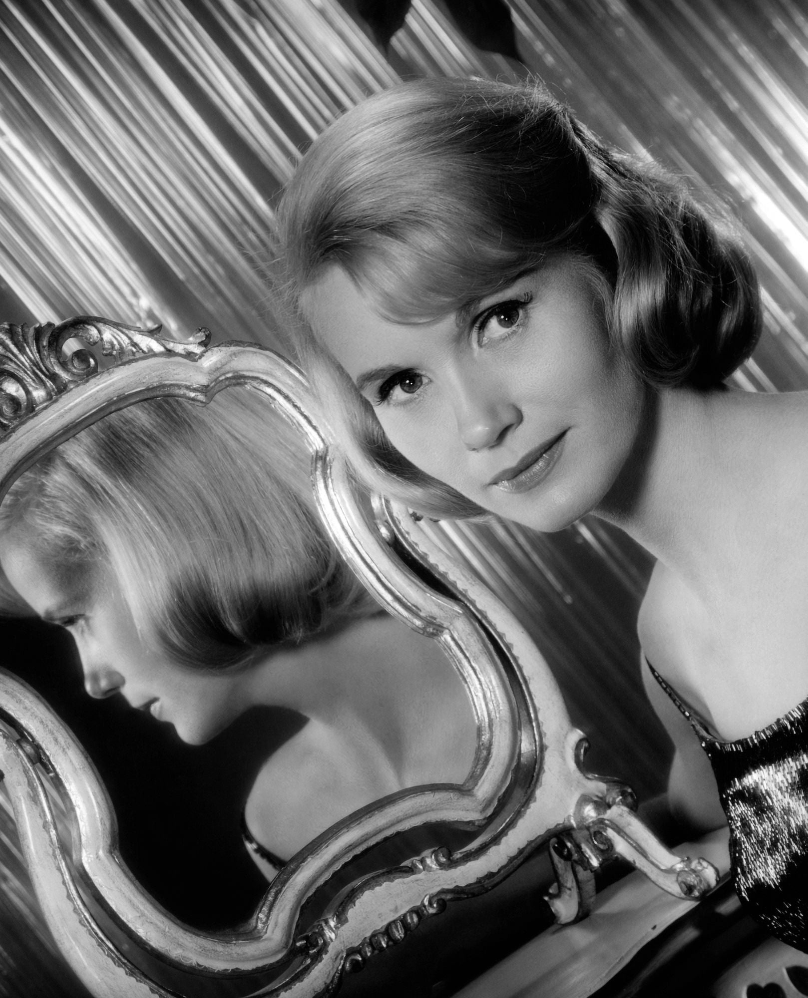 Eva Marie Saint Canvas Art - (16 x 20)
