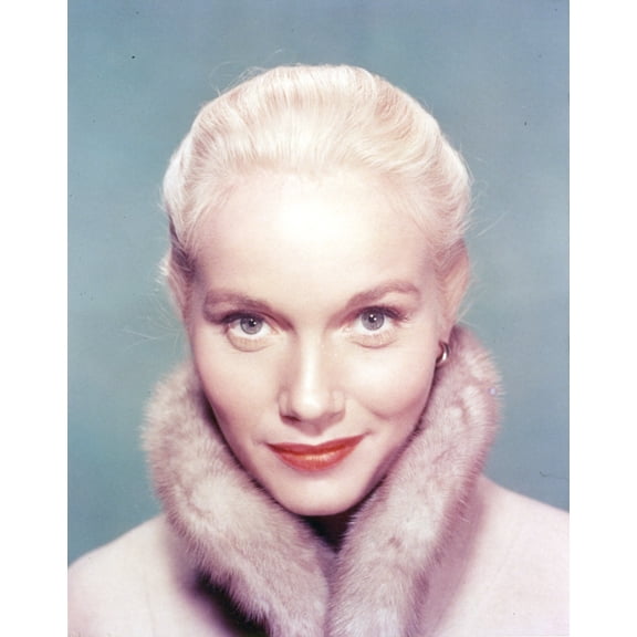Eva Saint Close-up Portrait Photo Print (8 x 10)