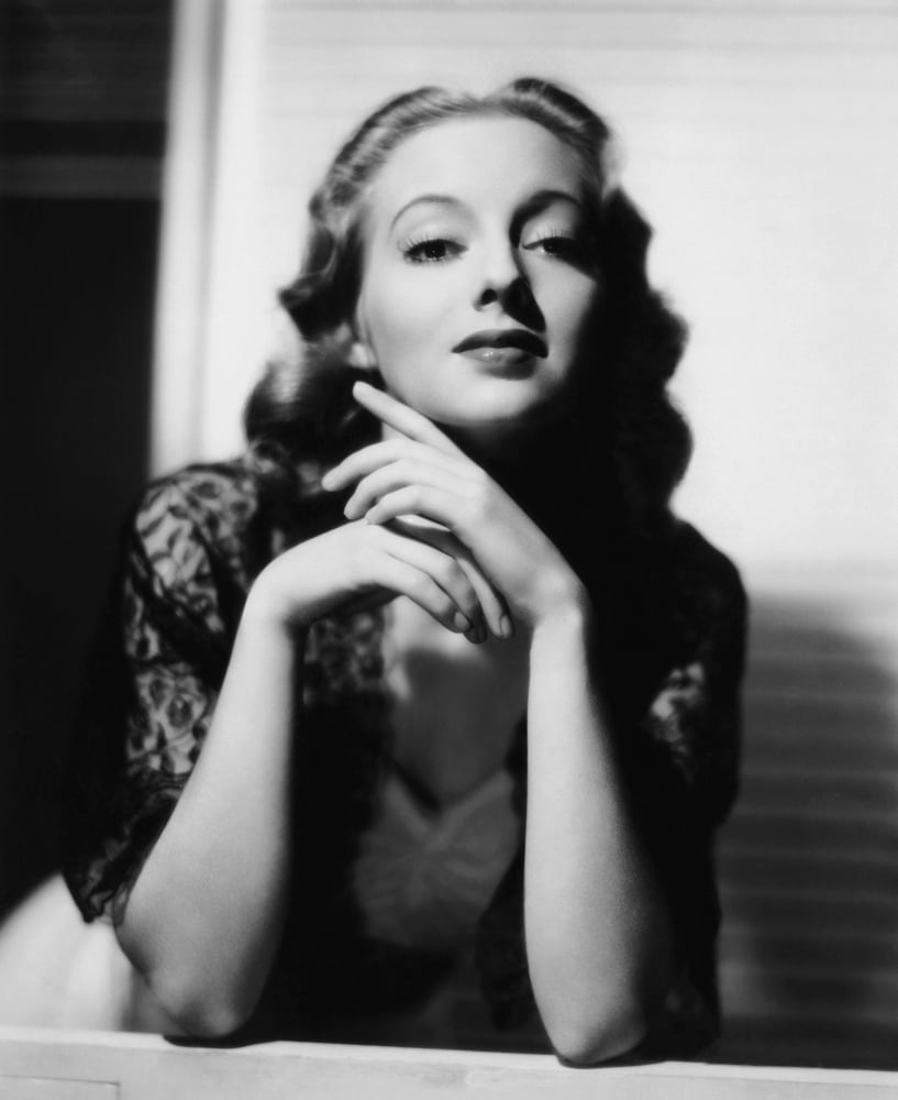 Evelyn Keyes Canvas Art - (16 x 20)