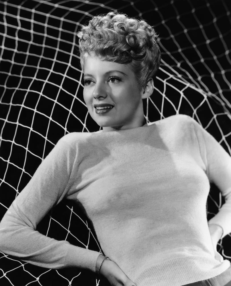 Evelyn Keyes Canvas Art - (16 x 20)