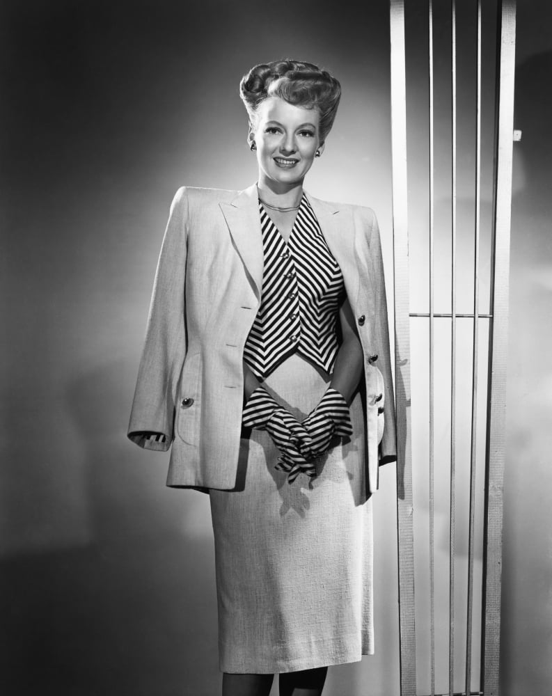 Evelyn Keyes Canvas Art - (16 x 20)