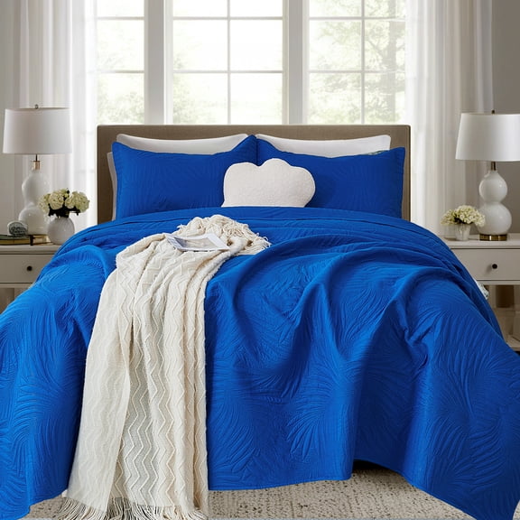 Evenhug 3-Piece Queen Quilt Set Soft Banana Leaves Pattern Bedding Set Lightweight Microfiber Ultrasonic Bedspread With Shams Suitable All Season(Royal Blue,90"x90")