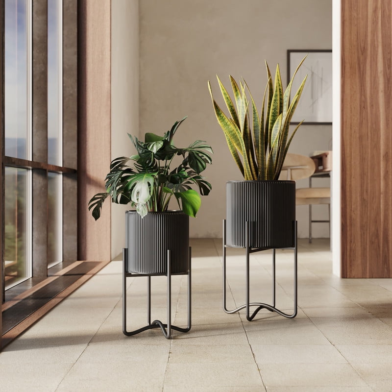 Everett Black Metal Indoor Planter Set with Tall Base