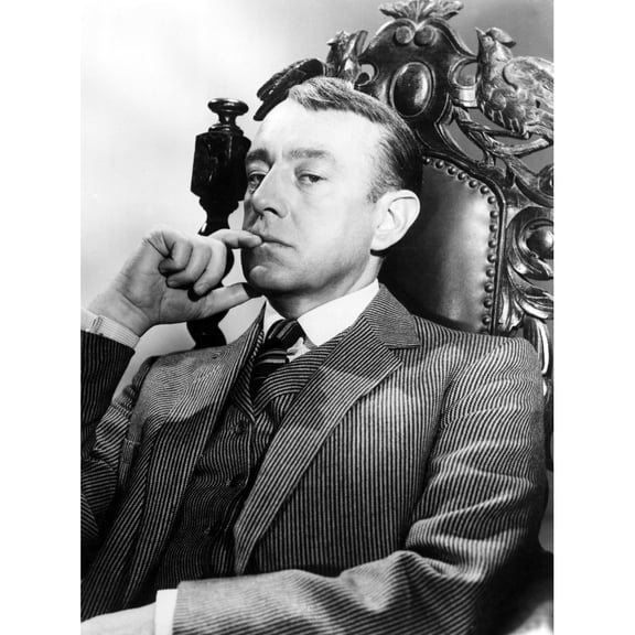 Everett Collection EVCPBDALGUEC008H Alec Guinness C. Late 1940S Photo Print, 8 x 10