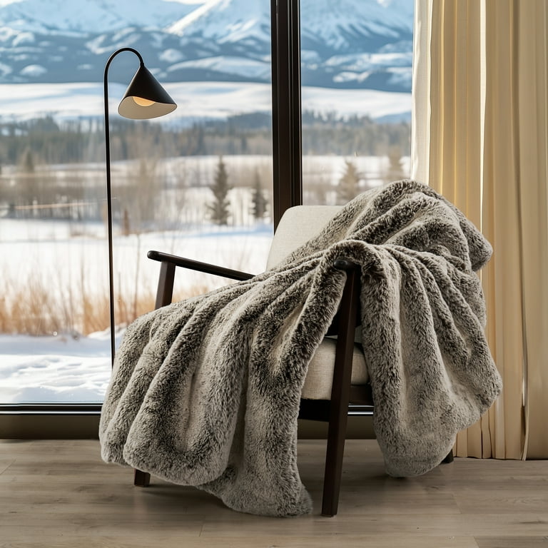 Evergrace Luxury Mink Faux Fur Throw, 50