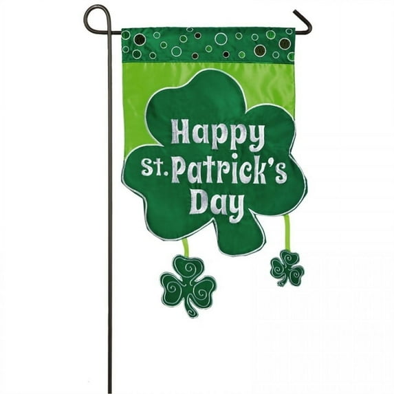 Evergreen Happy Shamrock Day Garden Flag